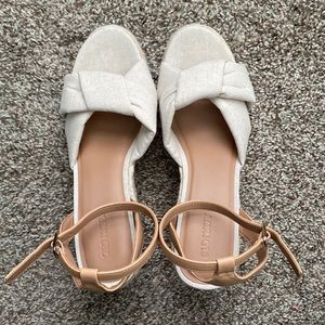 Old Navy Knotted Canvas Espadrille Wedge Sandals Size 8